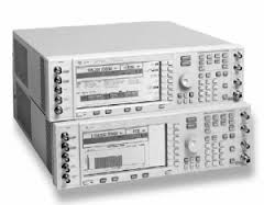 Agilent (HP) E4434B Digital RF Signal Generator with Real-time I/Q Baseband Generator