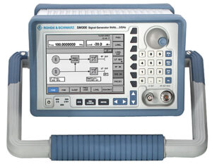 Rohde & Schwarz SM300 Vector Signal Generator for Analog/Digital Modulations